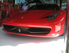 Ferrari 458 Italia: Primele imagini live!