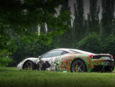 Ferrari 458 Special infoliat cu Batman vs Joker