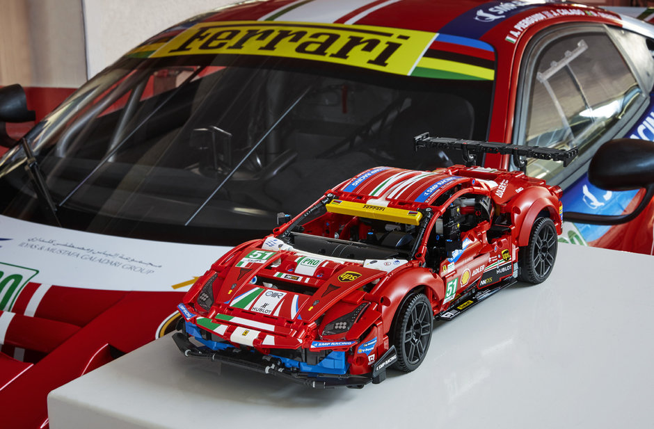 Ferrari 488 GTE Lego Technic