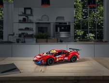 Ferrari 488 GTE Lego Technic