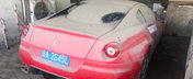 FERRARI la pret de smartphone second-hand. Super masina cu motor V12 este complet functionala