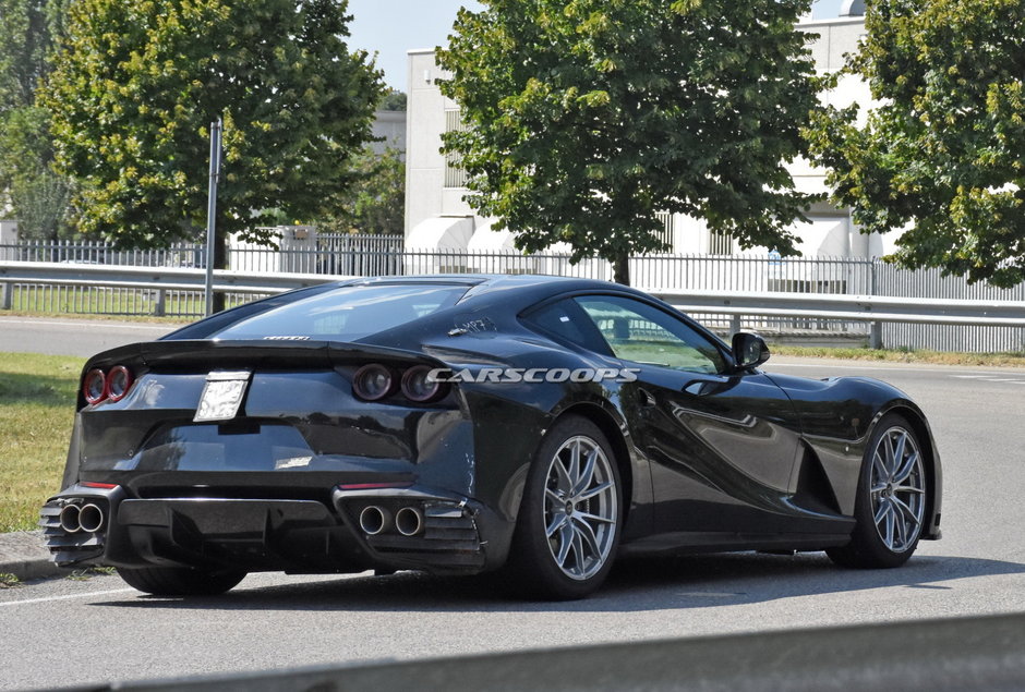 Ferrari 812 GTO