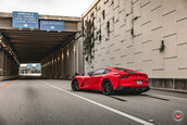 Ferrari 812 Superfast cu jante Vossen