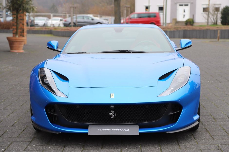 Ferrari 812 Superfast de vanzare