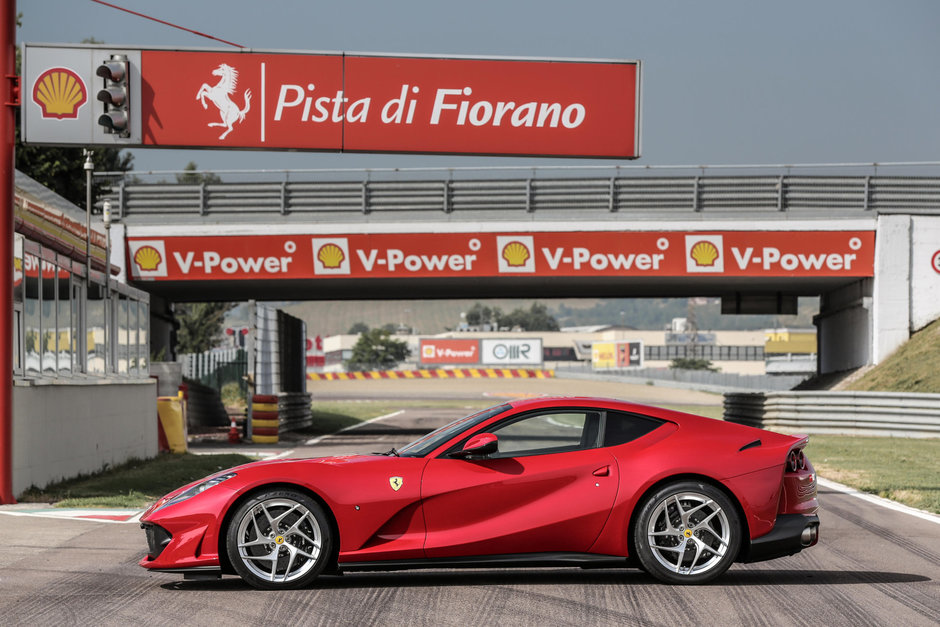 Ferrari 812 Superfast