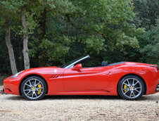 Ferrari California cu transmisie manuala