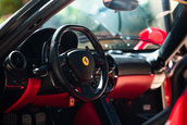 Ferrari Enzo vandut la licitatie online