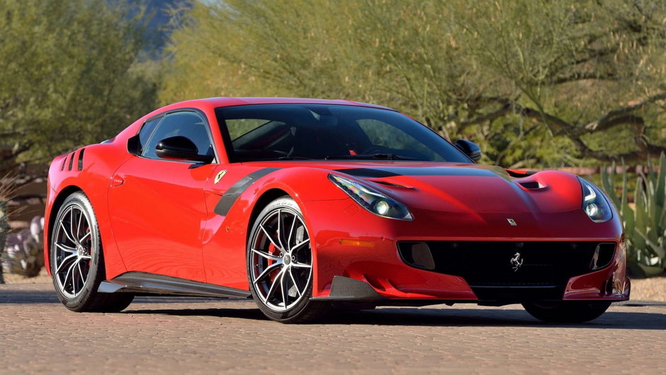 Ferrari F12tdf de vanzare