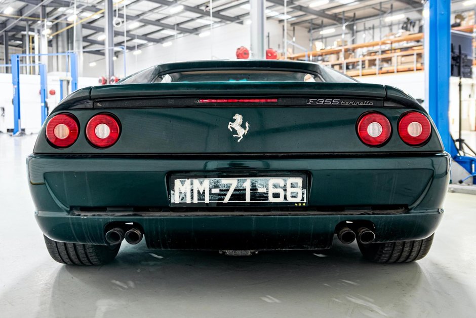 Ferrari F355