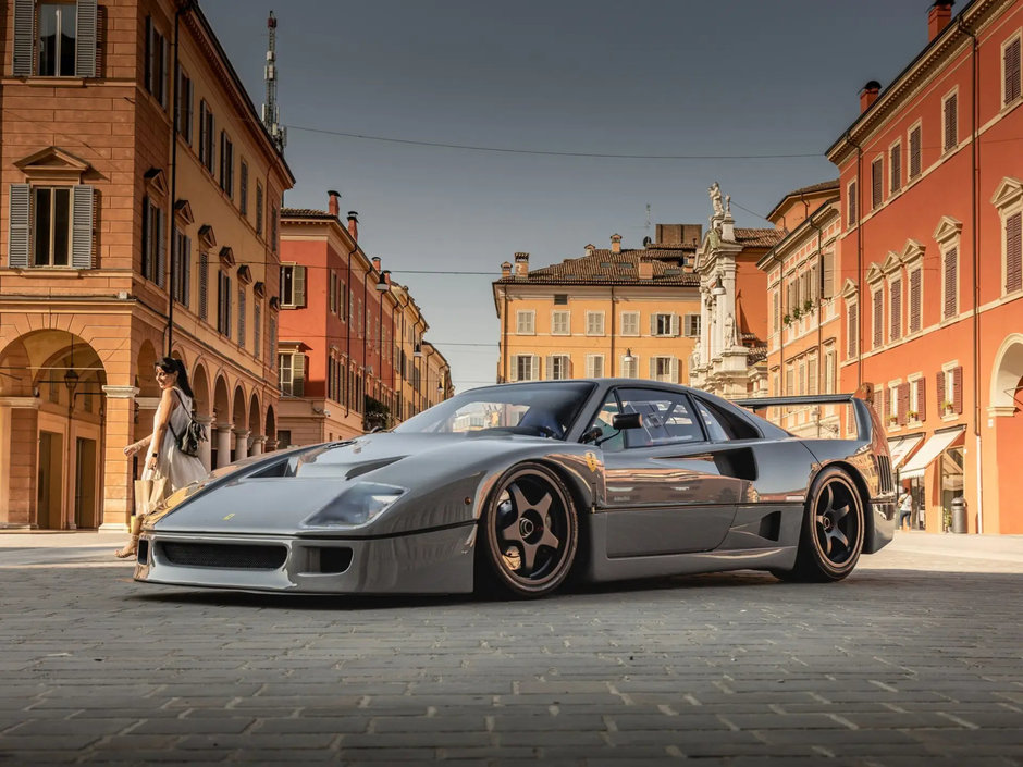 Ferrari F40 Competizione de vanzare