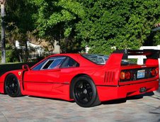 Ferrari F40 LM de strada