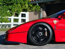 Ferrari F40 LM de strada