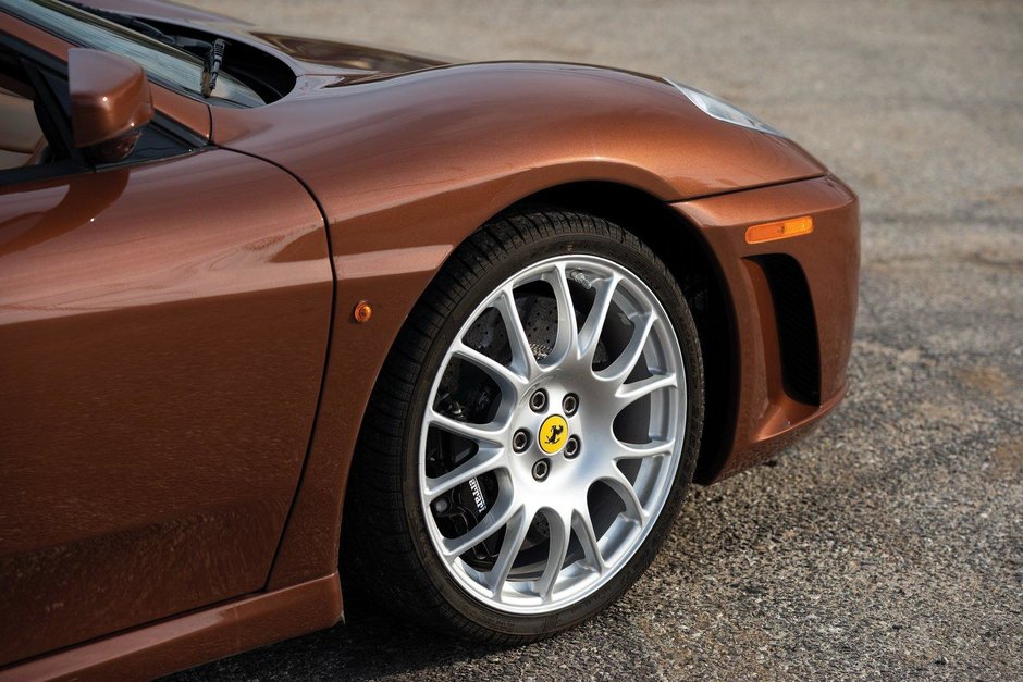 Ferrari F430 Spider in Maronne 1971