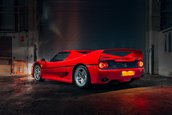 Ferrari F50 cu volan pe dreapta