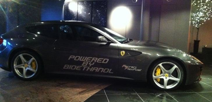 Ferrari FF de 887 cp care merge cu bioetanol - mai verde, mai puternic Ferrari FF de 887 cp care merge cu bioetanol - mai verde, mai puternic