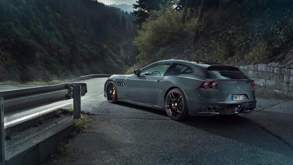 Ferrari GTC4 Lusso T de la Novitec