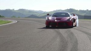 Ferrari LaFerrari - Drifturi in slow-mo