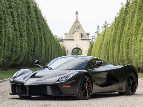 Ferrari LaFerrari in nuanta Nero DS Opaco