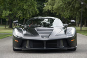 Ferrari LaFerrari in nuanta Nero DS Opaco