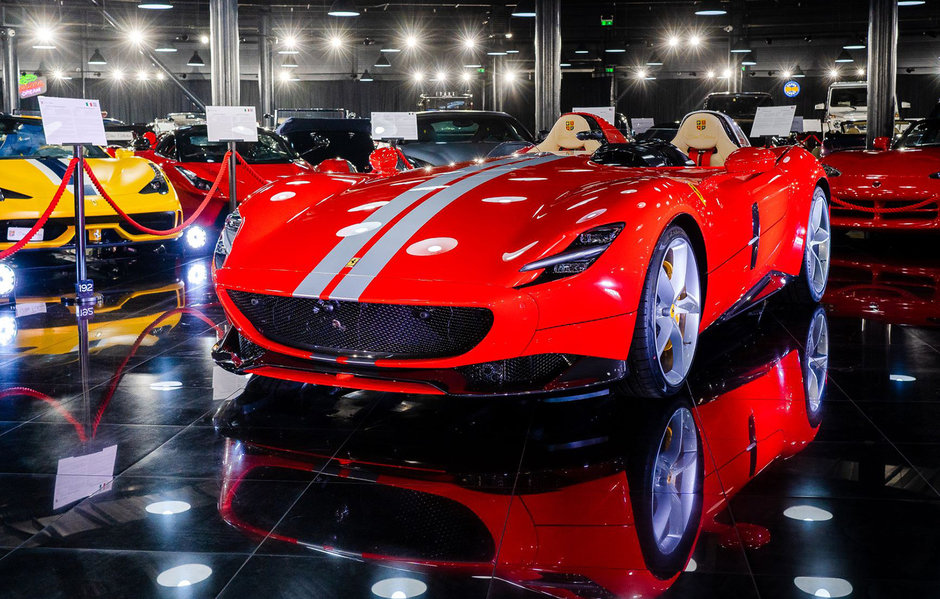 Ferrari Monza SP2 la Tiriac Collection