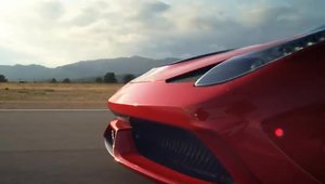 Ferrari prezinta in actiune noul 458 Speciale