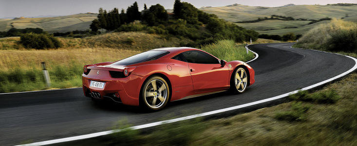 Ferrari recheama in service peste 200 de masini 458 Italia si California