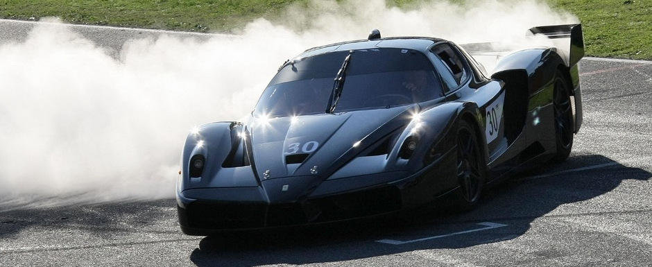 Ferrari-ul FXX detinut de Michael Schumacher isi face aparitia la vanzare Ferrari-ul FXX detinut de Michael Schumacher isi face aparitia la vanzare