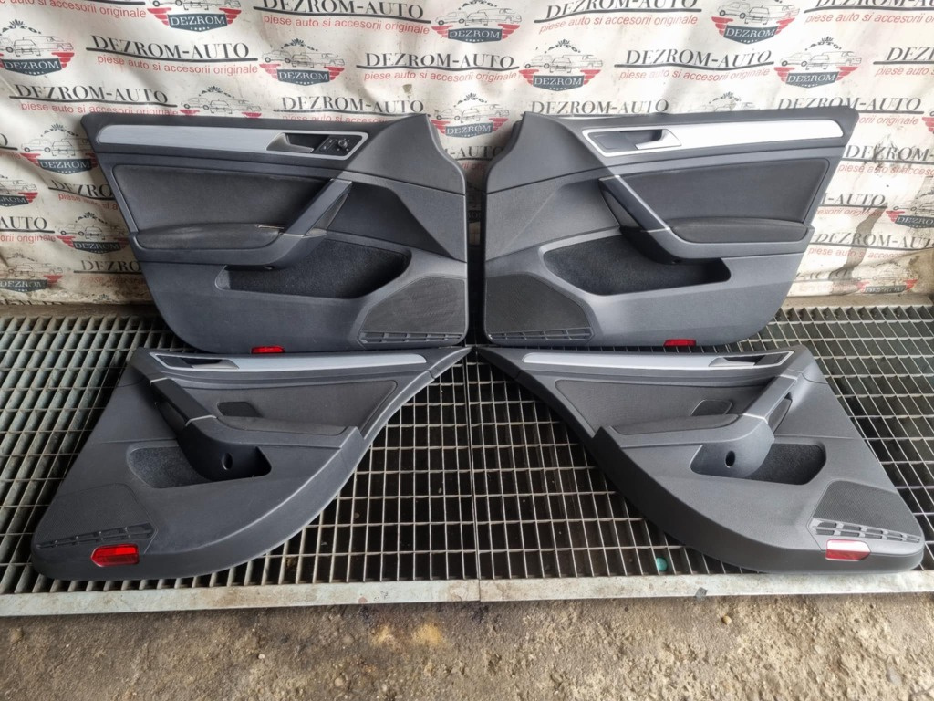 Fete usi VW Golf VII Hatchback
