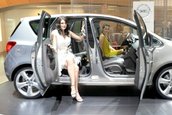 Fetele de la Geneva Motor Show 2010