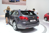 Fetele de la Geneva Motor Show 2012
