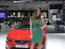 Fetele de la Geneva Motor Show 2013