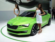 Fetele de la Geneva Motor Show 2014