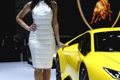 Fetele de la Geneva Motor Show 2014