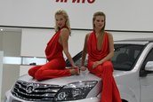 Fetele de la Moscow International Motor Show