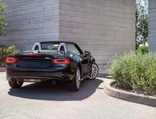 Fiat 124 Spider vs Mazda MX-5