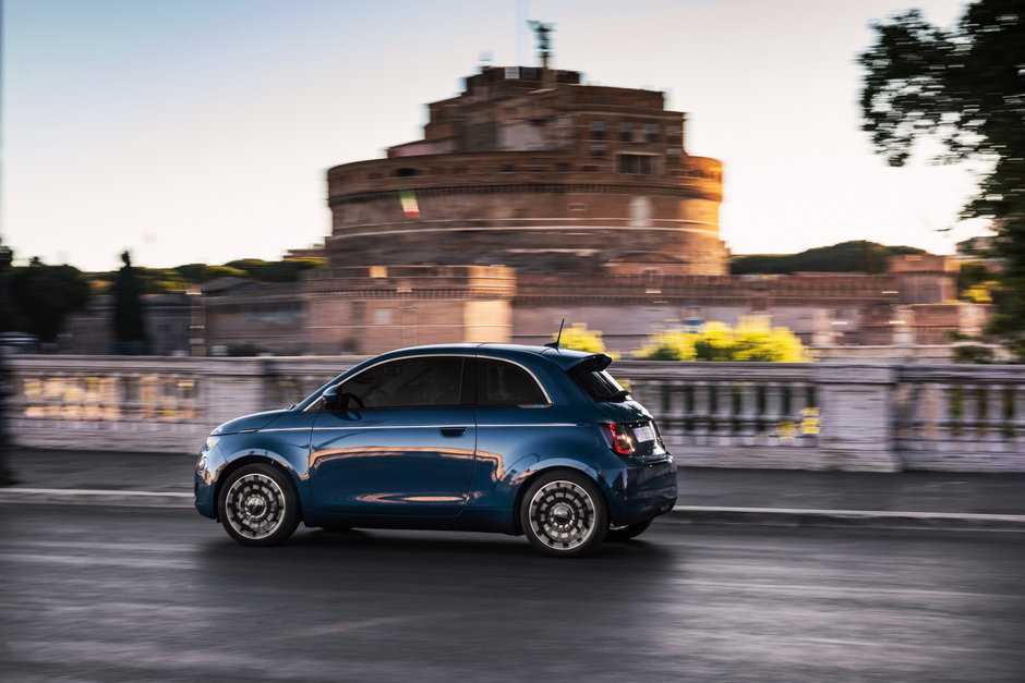 Fiat 500 electric, hatchback