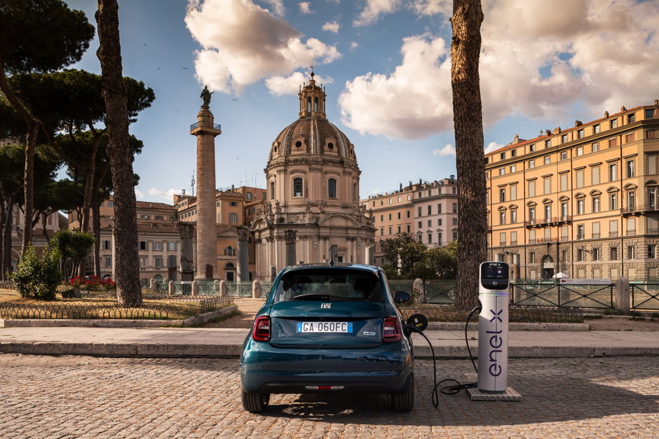 Fiat 500 electric, hatchback