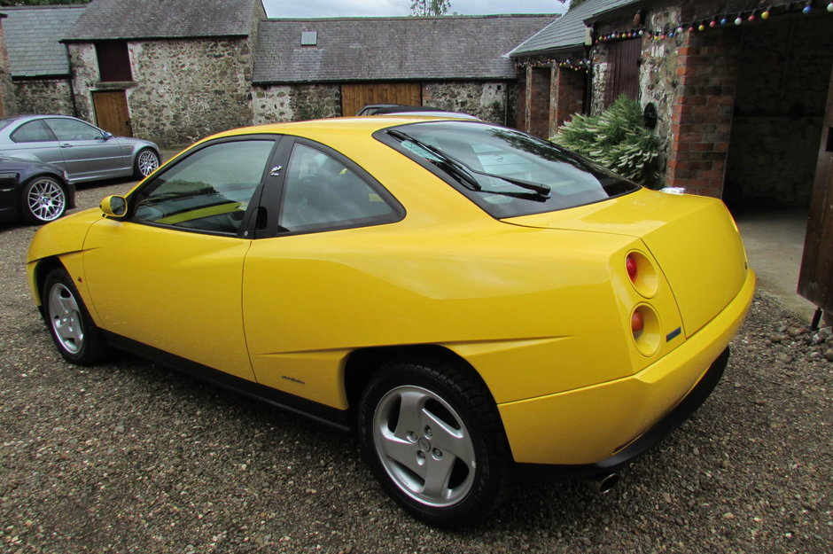 Fiat Coupe cu 1.327 km la bord