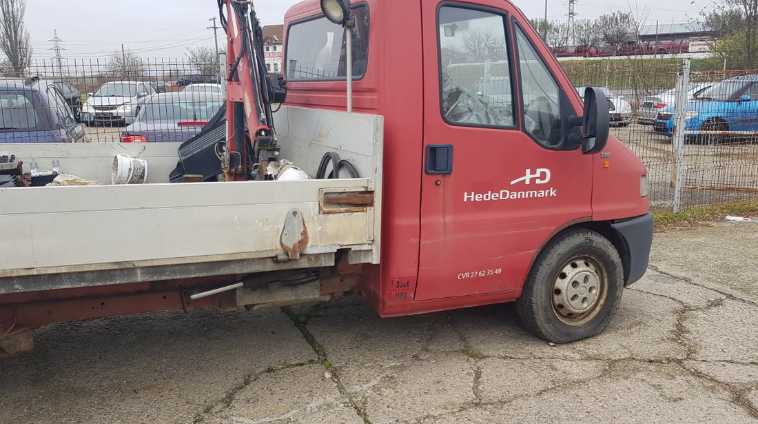 Fiat Ducato cu macara