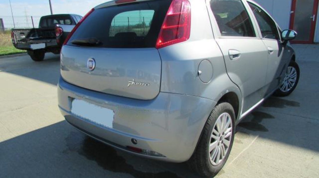 Fiat Punto Grande My Life 1.4 MPI 77 CP Actual 2011
