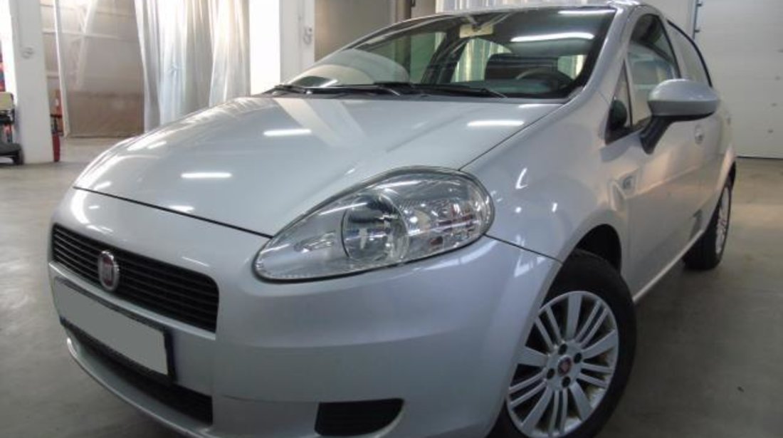 Fiat Punto Grande My Life 1.4 MPI 77 CP Actual 2012