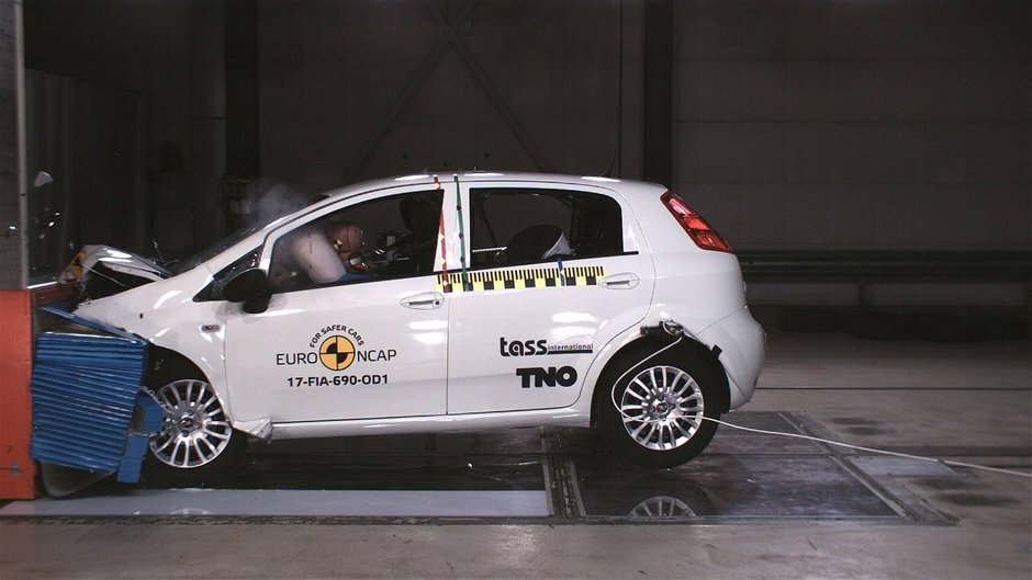 Fiat Punto la Euro NCAP