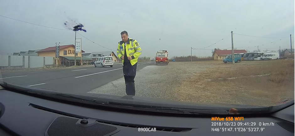 Filmul care face Politia Romana de rahat: comisar vitezoman din Suceava influenteaza Politia Rutiera Filmul care face Politia Romana de rahat: comisar vitezoman din Suceava influenteaza Politia Rutiera