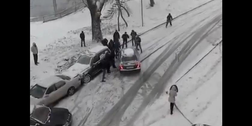 Filmul saptamanii: norocul nu are limite pentru un sofer din Rusia Filmul saptamanii: norocul nu are limite pentru un sofer din Rusia