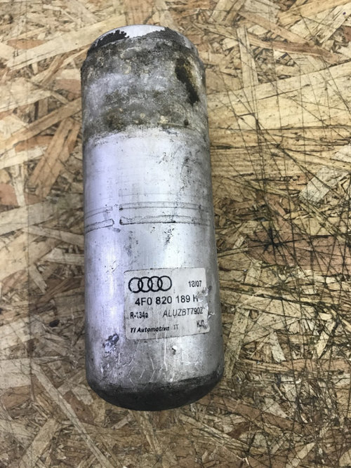 Filtru deshidrator Audi A6 C6 , 3.0TDI Quattro, Automat combi 2007 (4F0820189H)