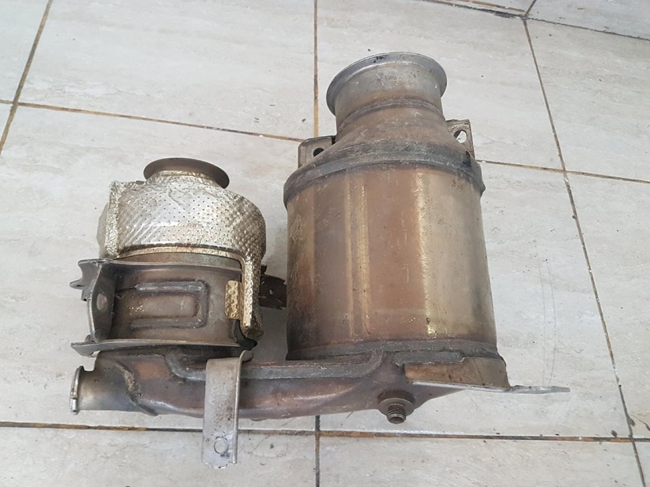 Filtru partcule 04l131765af audi q3 2.0 tdi cuwa 184 cai euro 6
