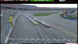 Final exploziv in Nascar la Talladega