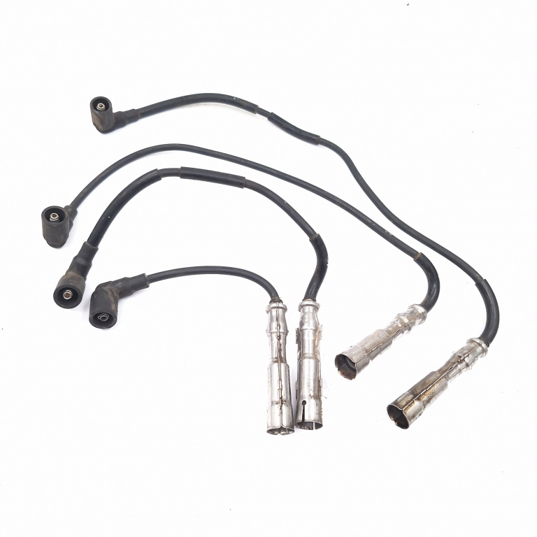 Fise Bujii Skoda Octavia 2 (1Z) 2004-2013 1.6 Bgu Benzina 06A035255C, 0300174101, 0330174101 Beru