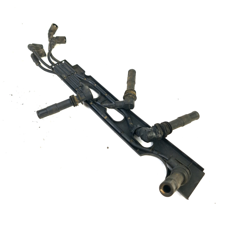 Fise Bujii Vw Golf 4 1997-2004 1.4 16V Akq Benzina 036905487A, 06A035281A, 0300513144 Beru
