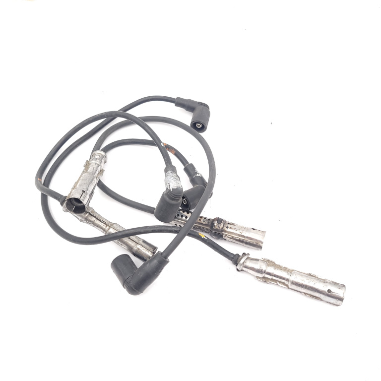 Fise Bujii Vw Golf 4 1997-2004 1.6 Benzina 06A035255C, 06A 035 255 C, 06A035255, 06A 035 255, 0300174101, 0 300 174 101 Beru